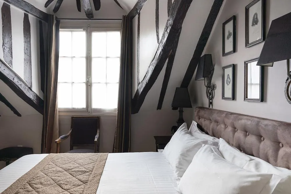 Hotel Saint-louis Marais Parigi