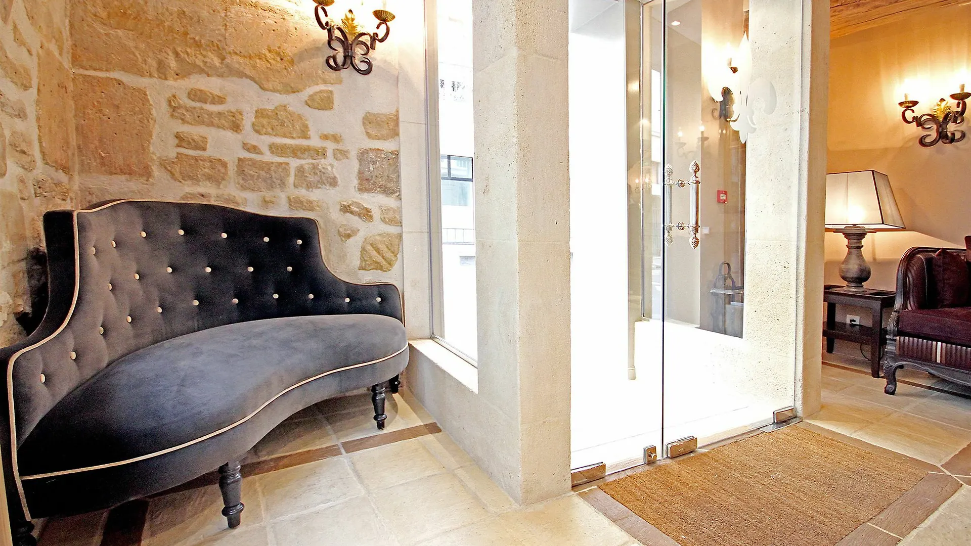 Hotel Saint-louis Marais Paris