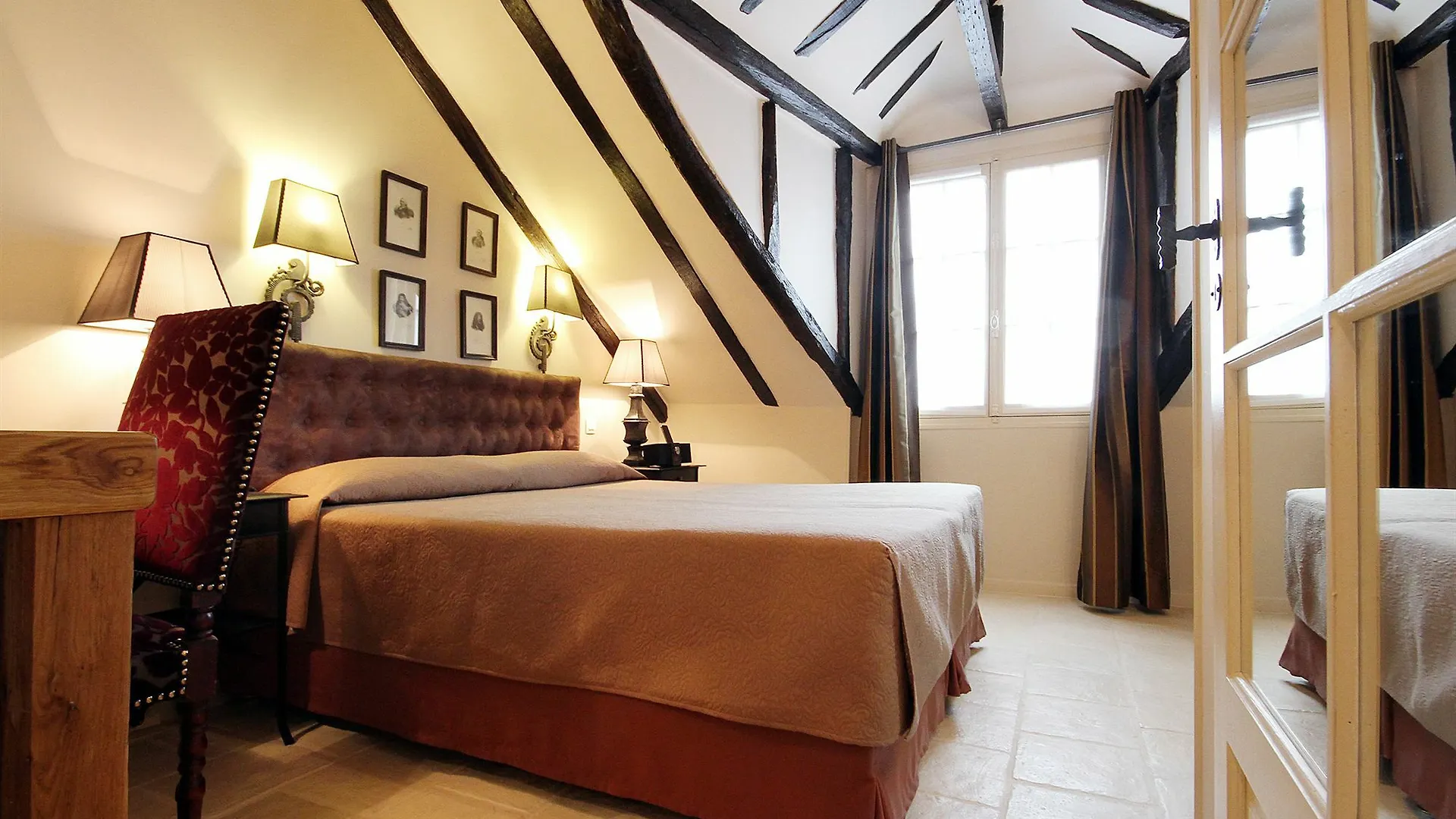 Hotel Saint-louis Marais París